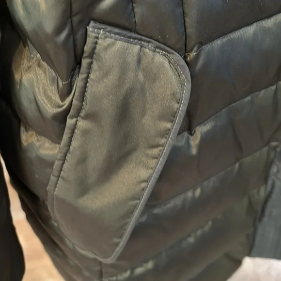 Lands End Women's Olive Puffer Jacket - Picture 5 of 5